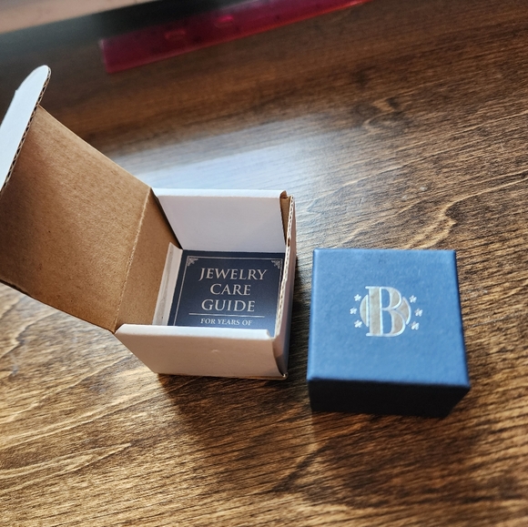 Size 5 Bradford Exchange Bridal Set - Picture 7 of 10